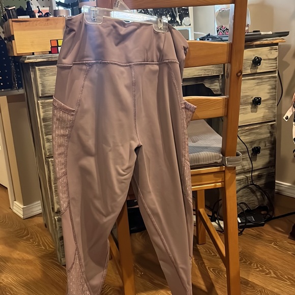 VICTORIAS SECRET Sport Knockout Pink workout set 3 piece set~Pants, razor back - Picture 6 of 10